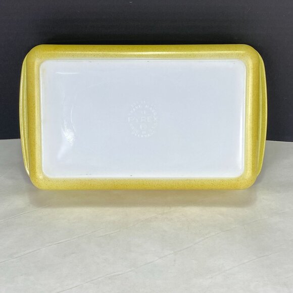 Vintage Pyrex 231 1 1/2 Quart Desert Dawn Yellow Baking Dish - Picture 6 of 11